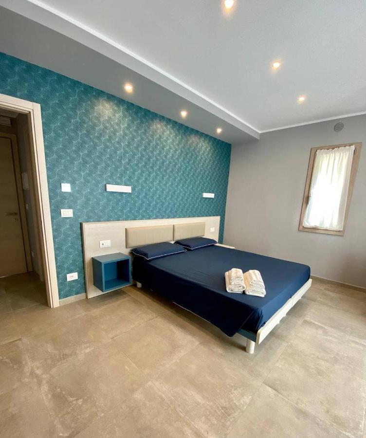 Marina dʼAndora Floridida Rooms & Breakfast מראה חיצוני תמונה