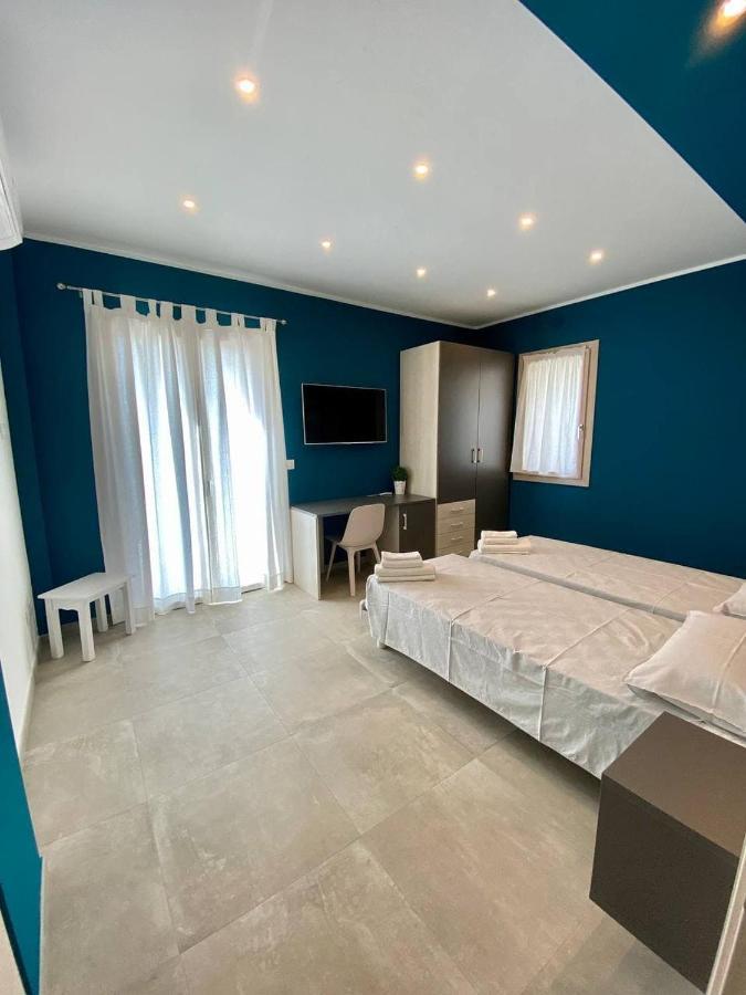 Marina dʼAndora Floridida Rooms & Breakfast מראה חיצוני תמונה