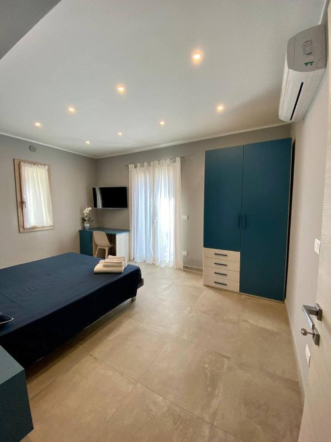 Marina dʼAndora Floridida Rooms & Breakfast מראה חיצוני תמונה