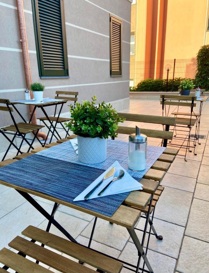 Marina dʼAndora Floridida Rooms & Breakfast מראה חיצוני תמונה